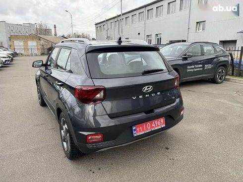 Hyundai Venue 2021 - фото 2