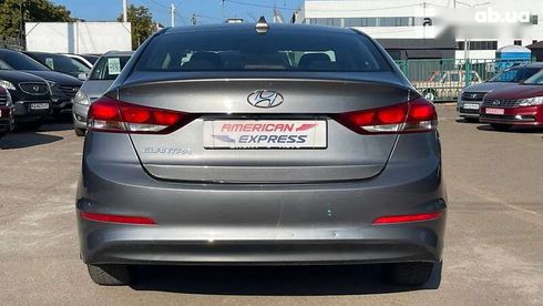 Hyundai Elantra 2018 - фото 9