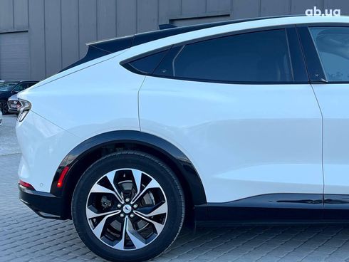 Ford Mustang Mach-E 2020 белый - фото 34