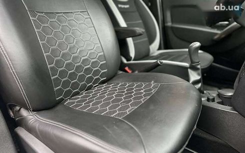 Renault Sandero 2021 - фото 14