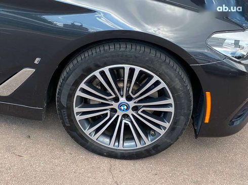 BMW 5 серия 2018 - фото 8
