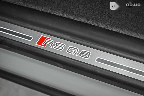 Audi RS Q8 2023 - фото 24