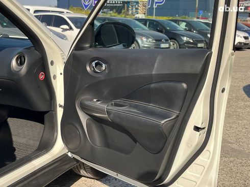 Nissan Juke 2011 белый - фото 14