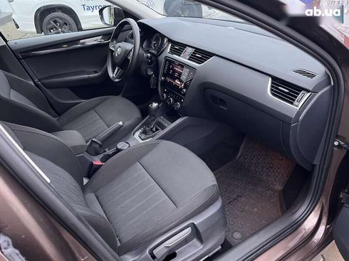Skoda Octavia 2019 - фото 30