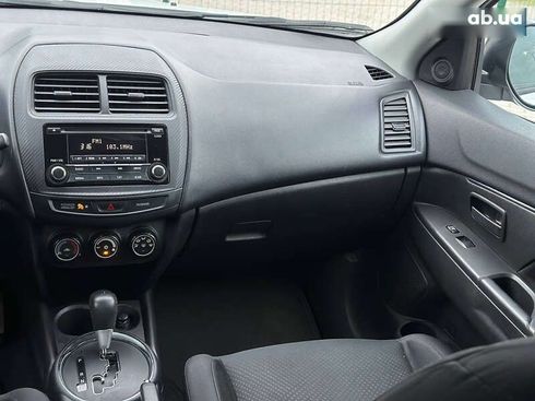 Mitsubishi Outlander 2015 - фото 22