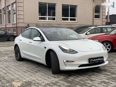 Tesla Model 3 2022 - фото 6