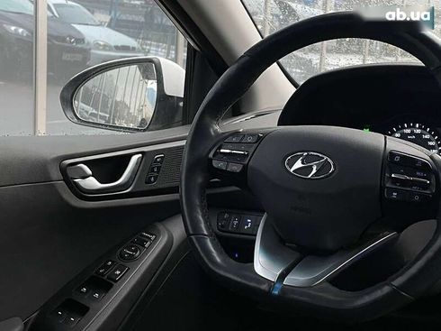 Hyundai Ioniq 2016 - фото 14