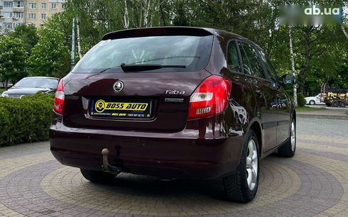 Skoda Fabia 2012 - фото 7