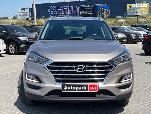 Hyundai Tucson 2018 бежевый - фото 2