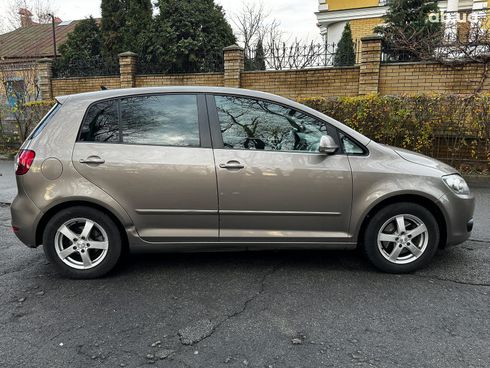 Volkswagen Golf Plus 2011 коричневый - фото 6