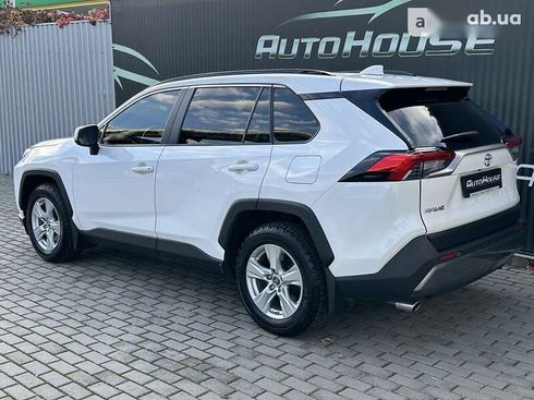 Toyota RAV4 2019 - фото 14