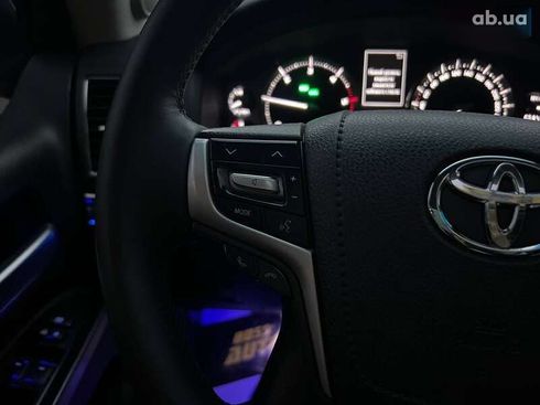 Toyota Land Cruiser 2016 - фото 22