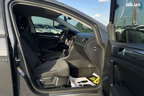Volkswagen e-Golf 2020 - фото 10