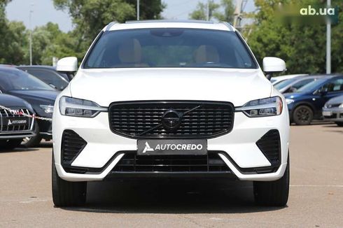 Volvo XC60 2020 - фото 2