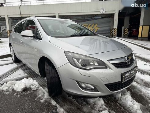 Opel Astra 2011 - фото 5