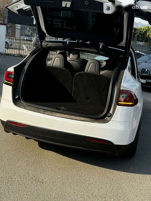 Tesla Model X 2019 - фото 19