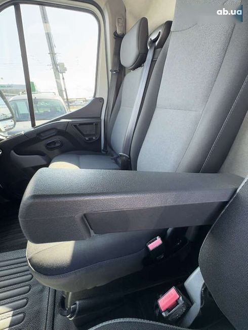 Renault Master 2017 - фото 18