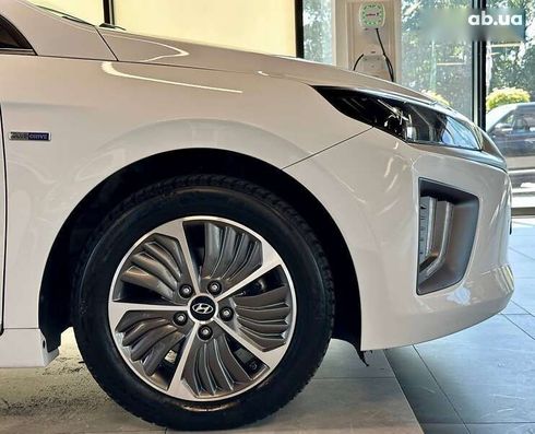 Hyundai Ioniq 2020 - фото 9