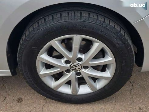 Volkswagen Jetta 2012 - фото 8