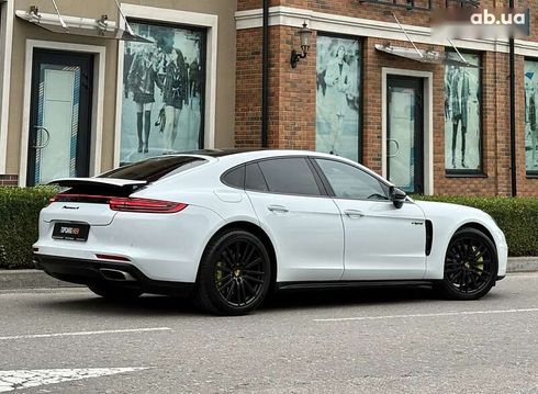 Porsche Panamera 2017 - фото 25