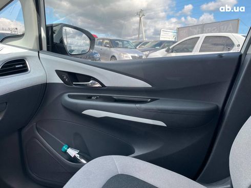 Chevrolet Bolt 2020 белый - фото 41