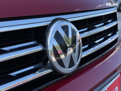 Volkswagen Tiguan 2019 красный - фото 37