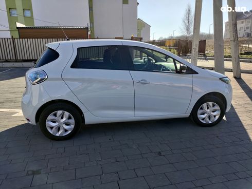 Renault Zoe 2018 белый - фото 13