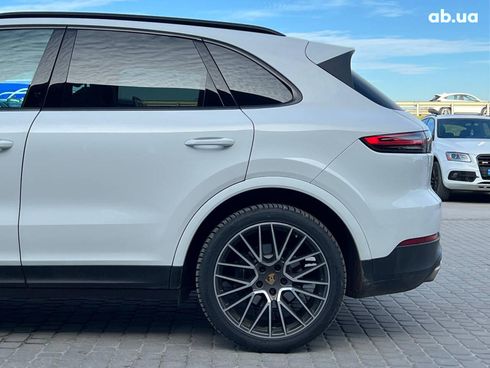 Porsche Cayenne 2021 белый - фото 6