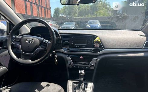 Hyundai Elantra 2018 - фото 15