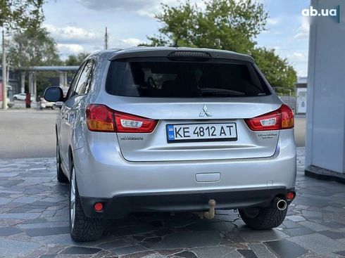 Mitsubishi Outlander 2015 - фото 16