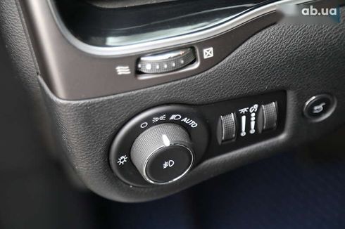 Jeep Cherokee 2019 - фото 22