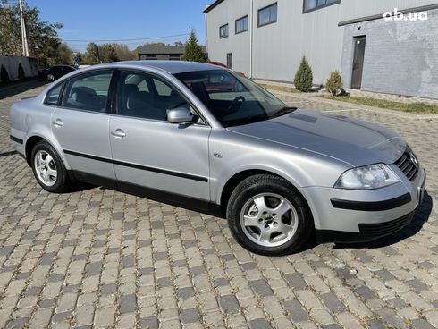 Volkswagen Passat 2001 серый - фото 9