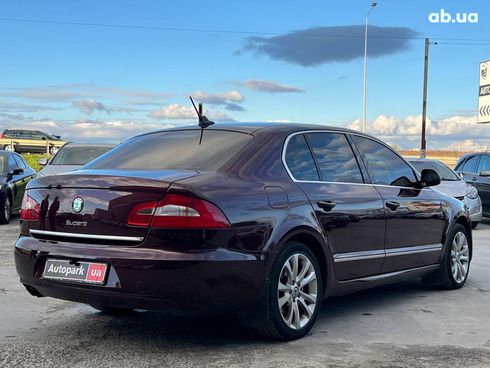 Skoda Superb 2008 красный - фото 9