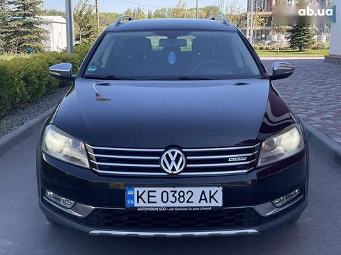 Volkswagen Passat 2012 - фото 2