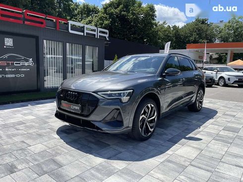 Audi E-Tron 2022 - фото 2