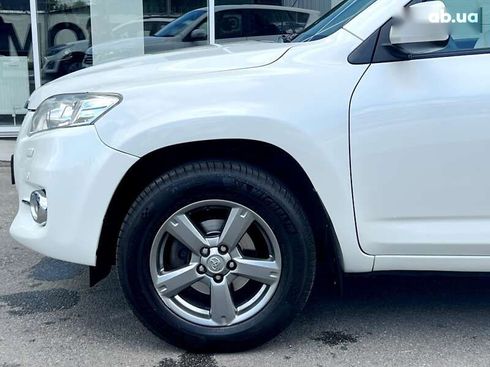 Toyota RAV4 2012 - фото 13