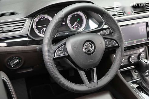 Skoda Superb 2017 - фото 15