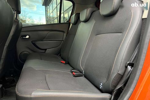 Renault Sandero 2017 - фото 15