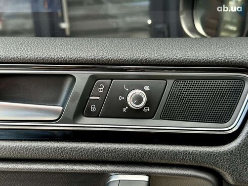 Volkswagen Touareg 2016 - фото 17