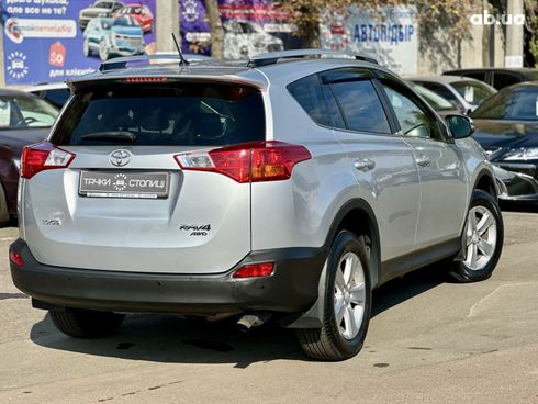 Toyota RAV4 2013 серый - фото 6