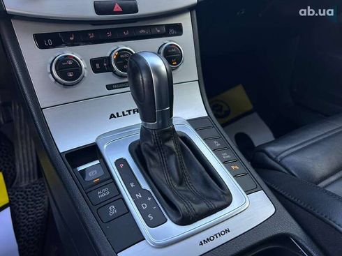 Volkswagen Passat 2015 - фото 19