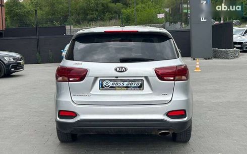 Kia Sorento 2019 - фото 4