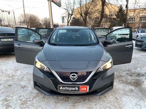 Nissan Leaf 2020 серый - фото 16
