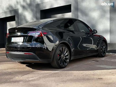 Tesla Model Y 2022 - фото 10