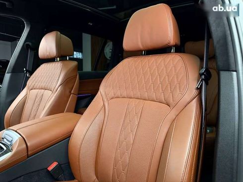 BMW X7 2023 - фото 26