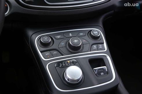 Chrysler 200 2015 - фото 22