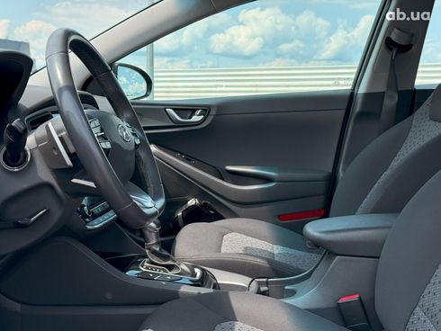 Hyundai Ioniq 2018 черный - фото 16