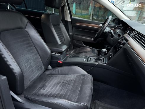Volkswagen Passat 2018 серый - фото 43