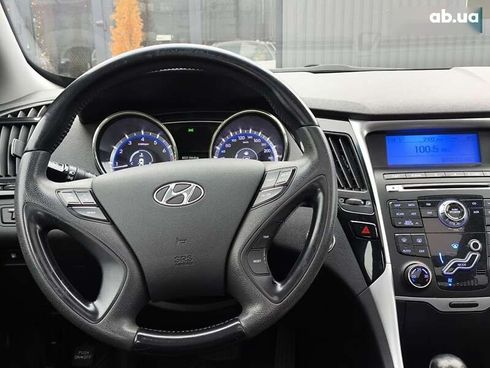 Hyundai Sonata 2010 - фото 30