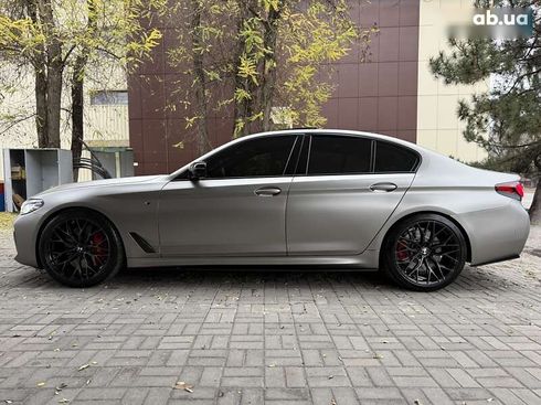 BMW 5 серия 2021 - фото 23